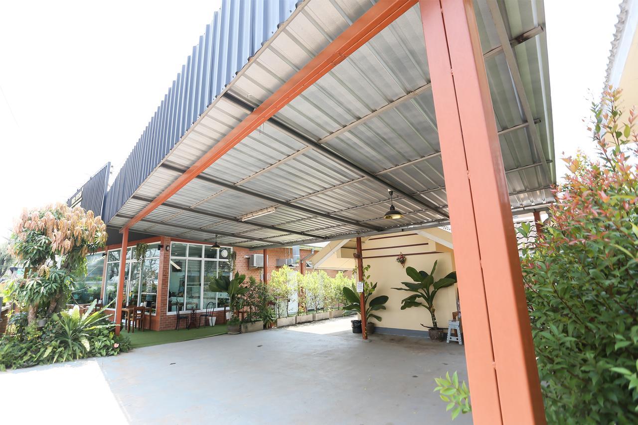 The Garage Hotel Chiang Rai Exterior foto